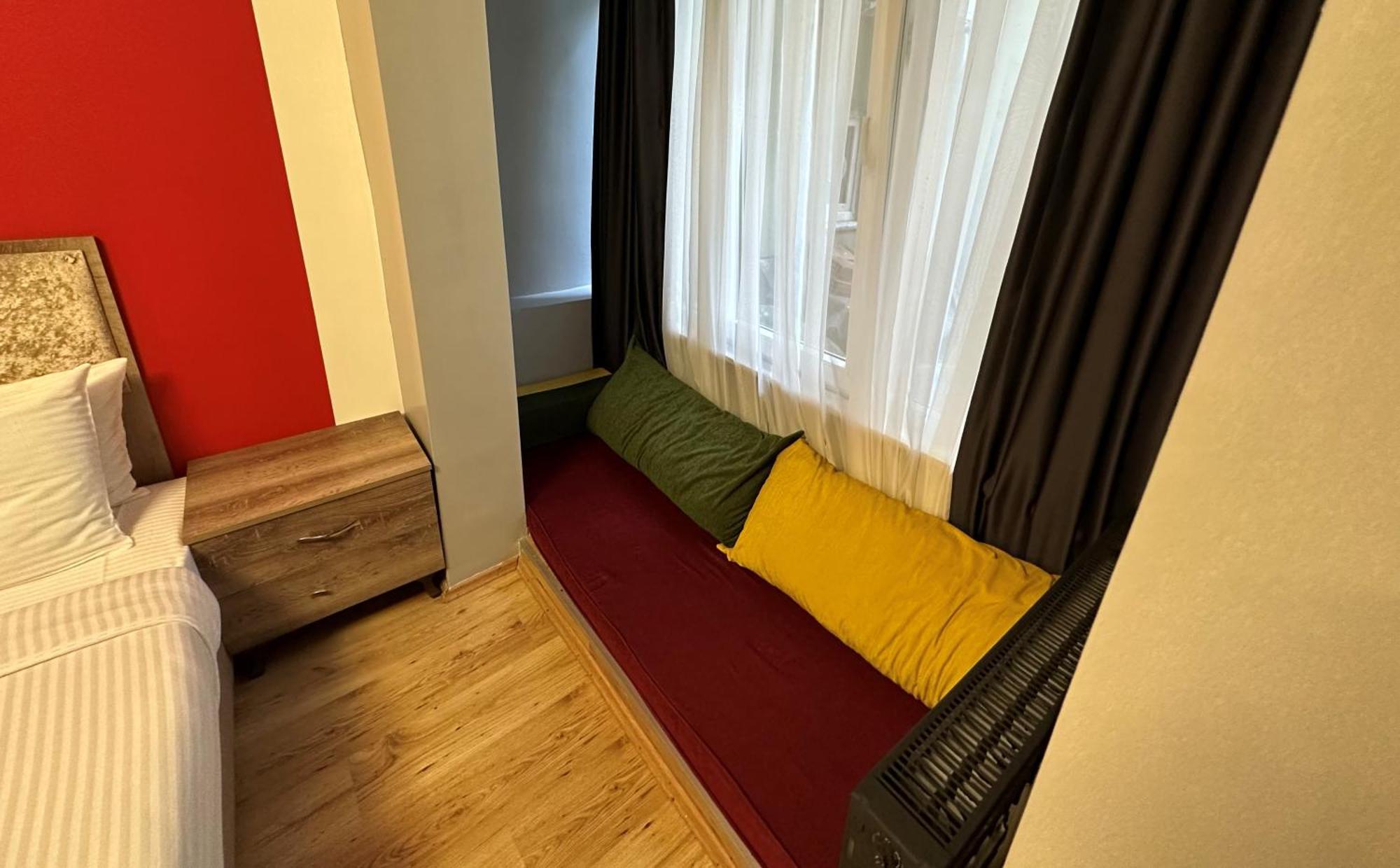 By Kinyas Hotel Istanbul Exterior photo